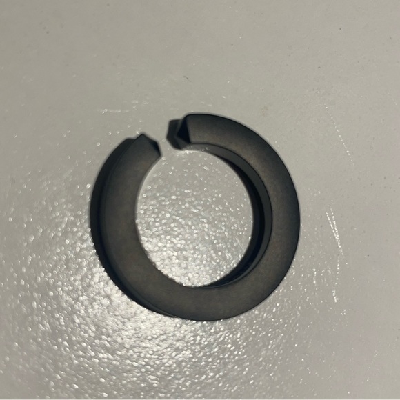 vitaly verge genderless ring. Brand new. Matt black - Picture 3 of 5